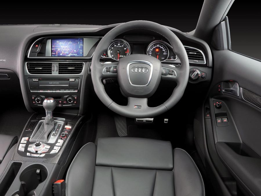 Торпедо Audi RS5 Coupe 2010 года  (ZA) (фото 4 из 12)